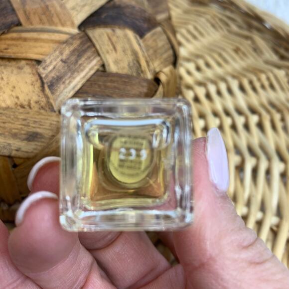 Small Decorative Perfume Bottles 1.75 x 1.25" 1 x 1.25" - Picture 2 of 8